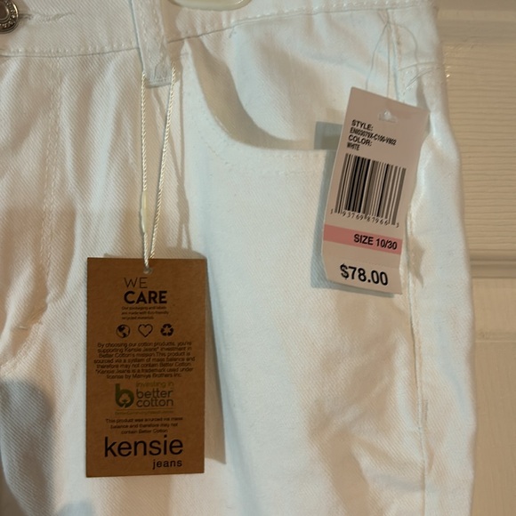 NWT ladies size 10/30 white High Rise Flare Crop Vintage Luxe Kensie Jeans - Picture 2 of 10